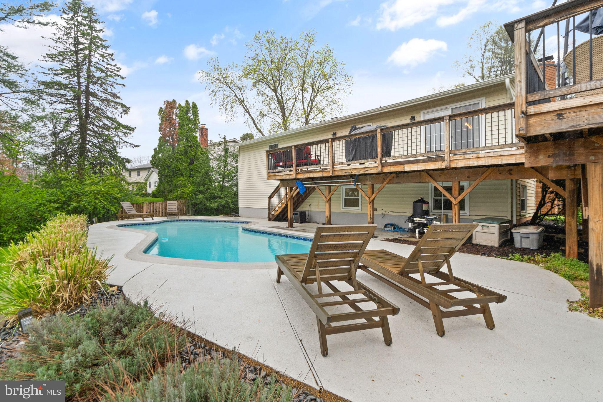 6901 Raspberry Plain Pl