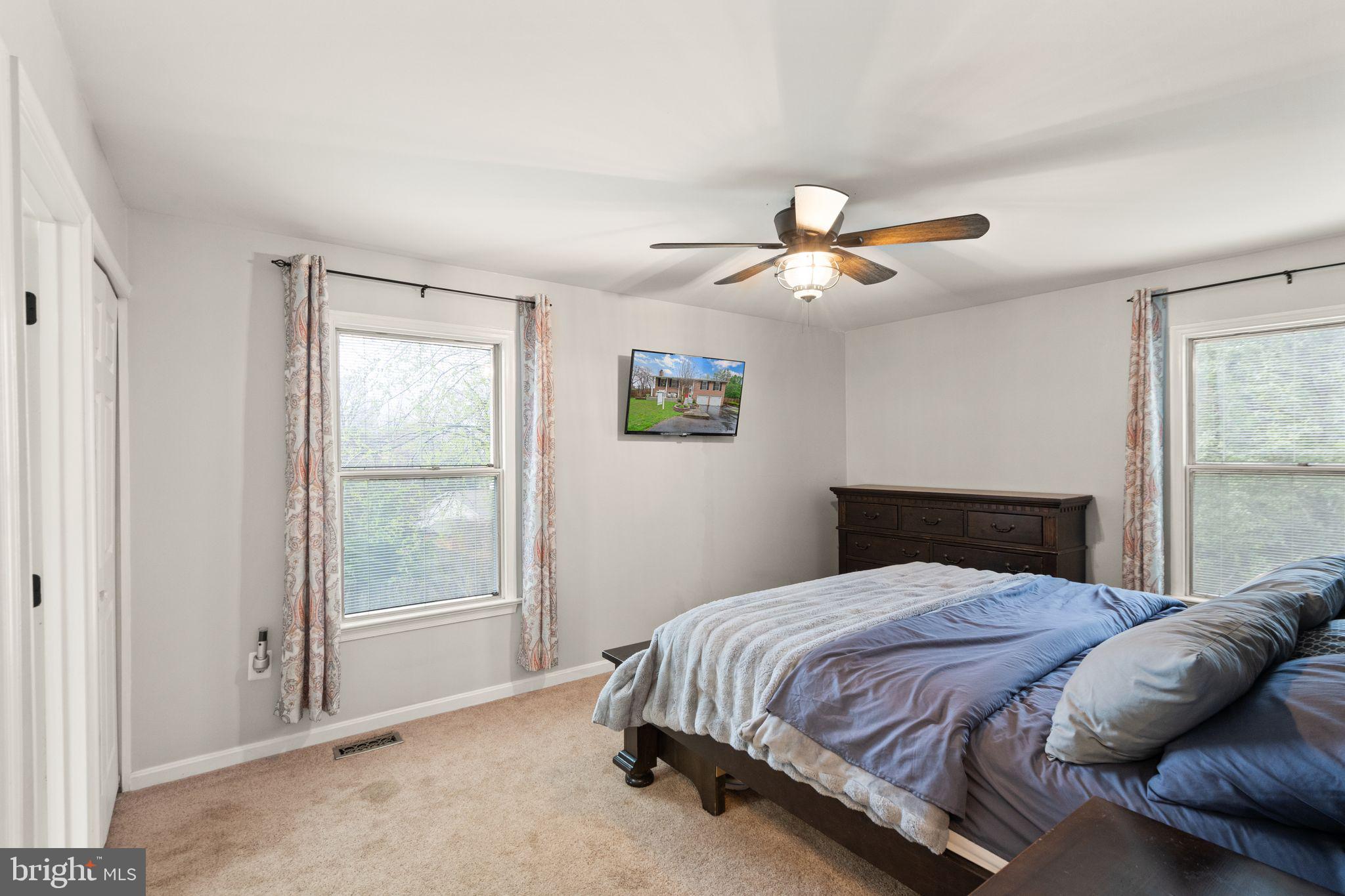 6901 Raspberry Plain Pl