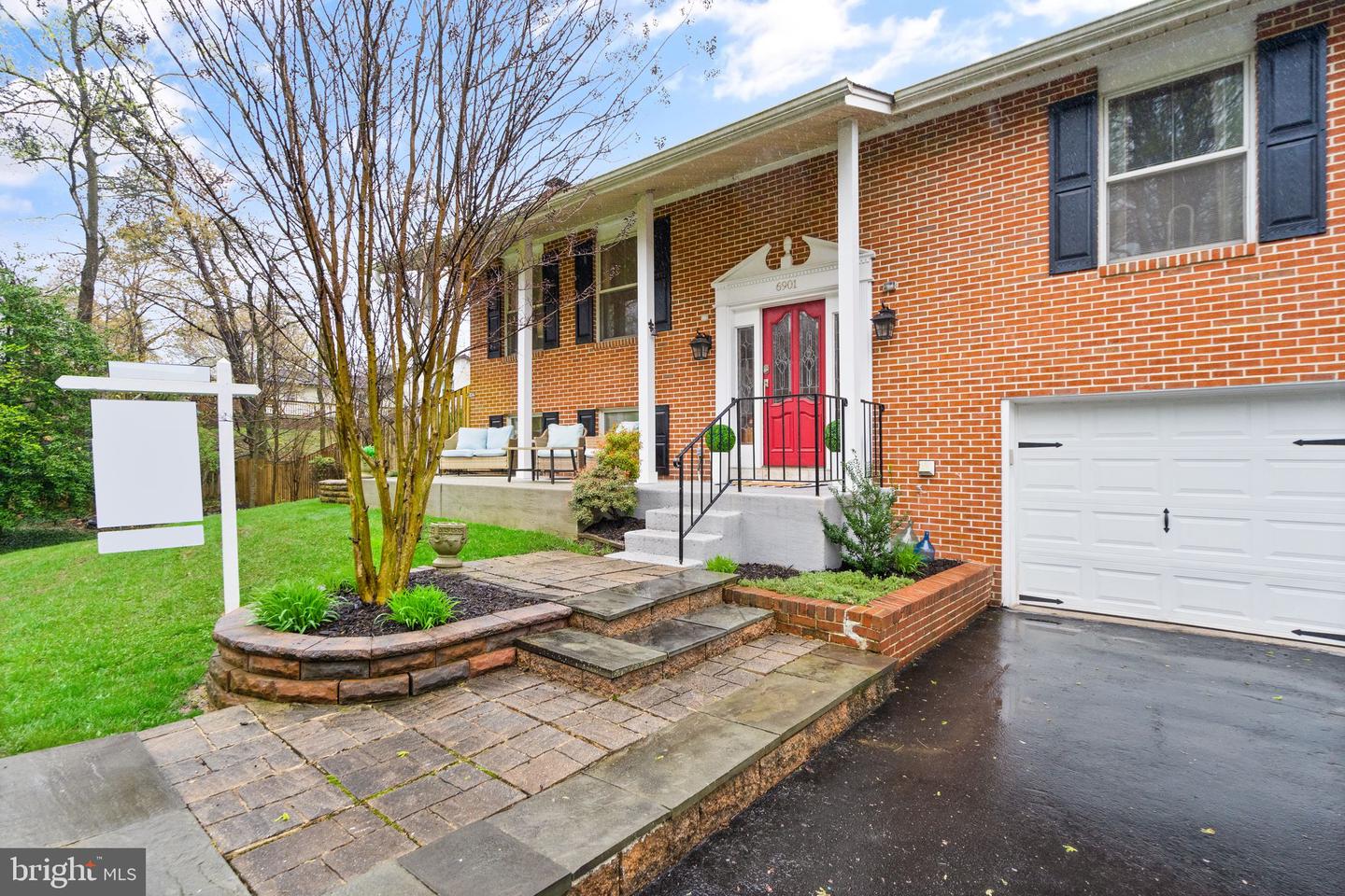 6901 Raspberry Plain Pl