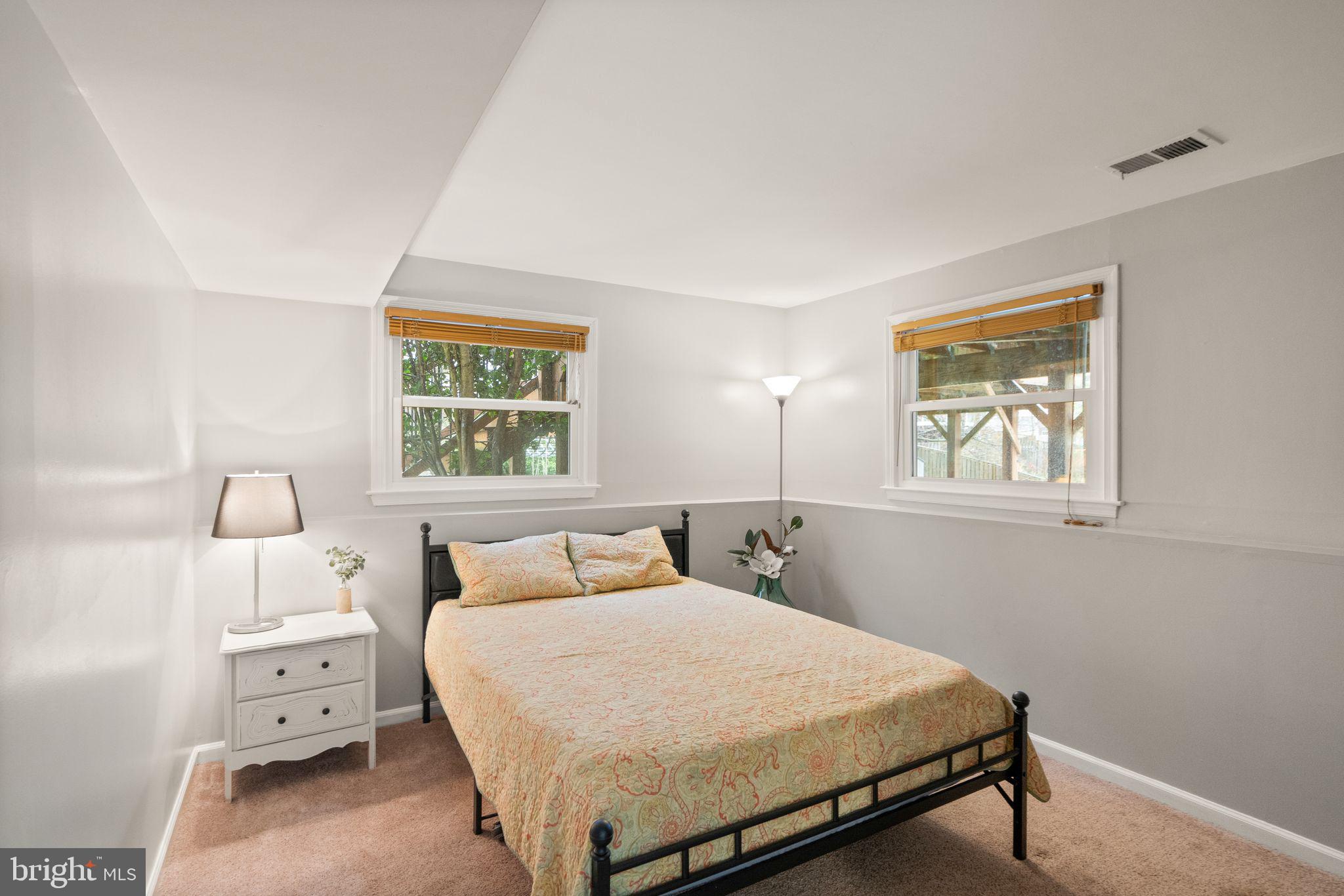 6901 Raspberry Plain Pl