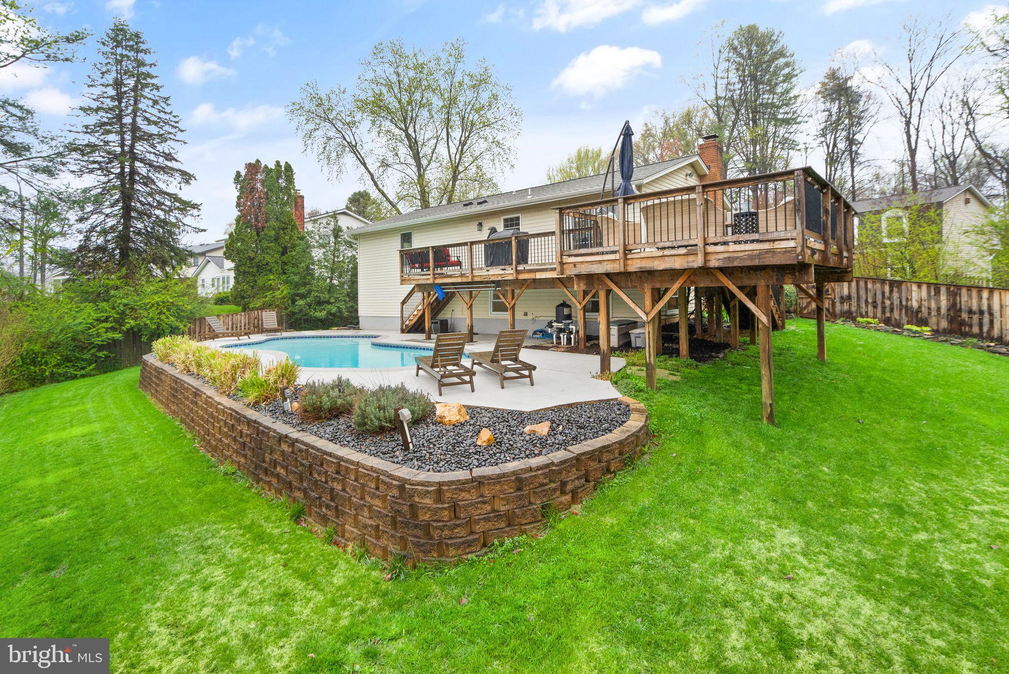 6901 Raspberry Plain Pl