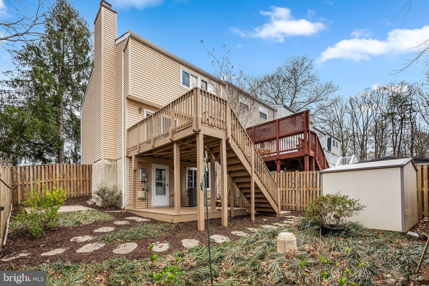 8663 Maple Glen Ct