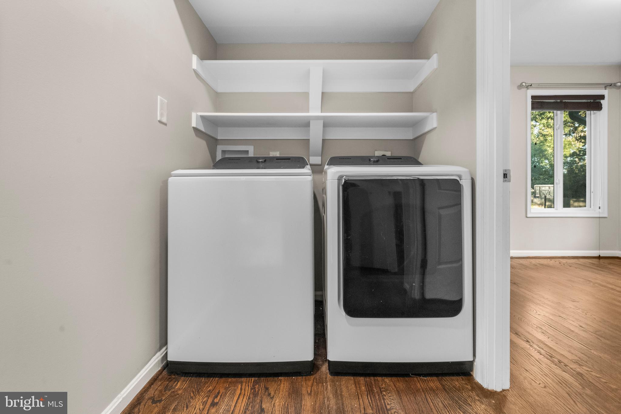 10402 HOLLYOAK PLACE