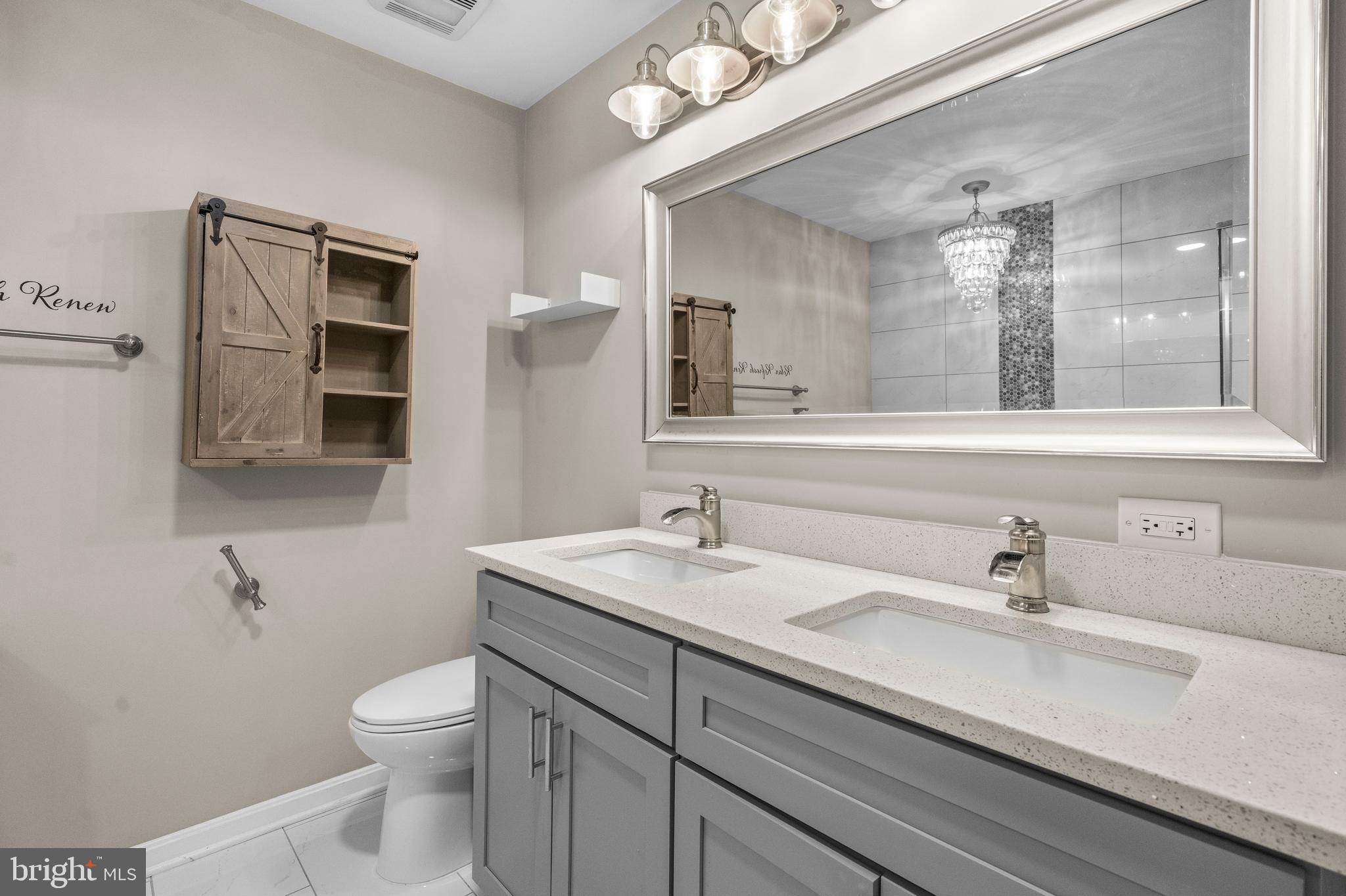 10402 HOLLYOAK PLACE