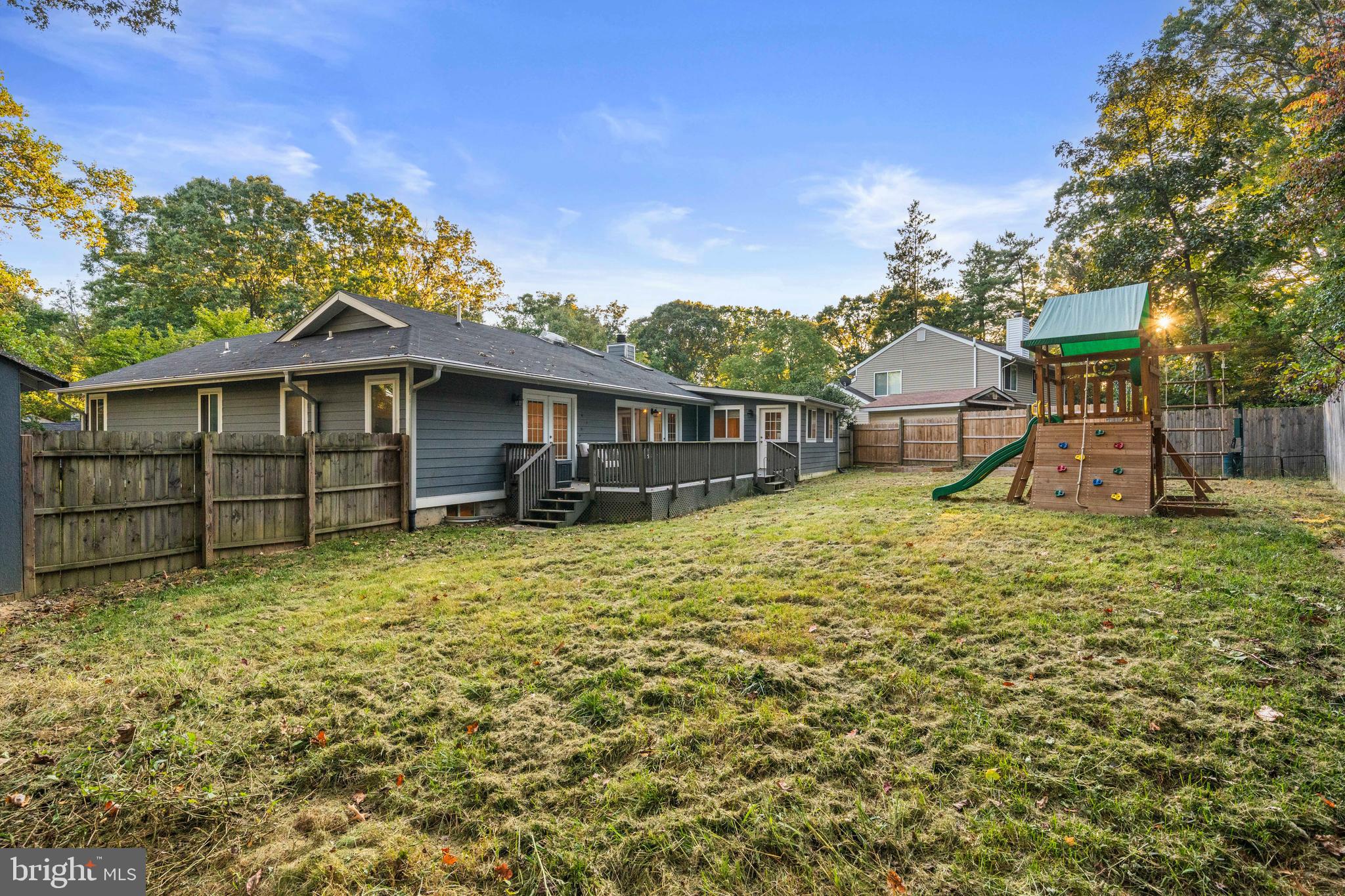 10402 HOLLYOAK PLACE