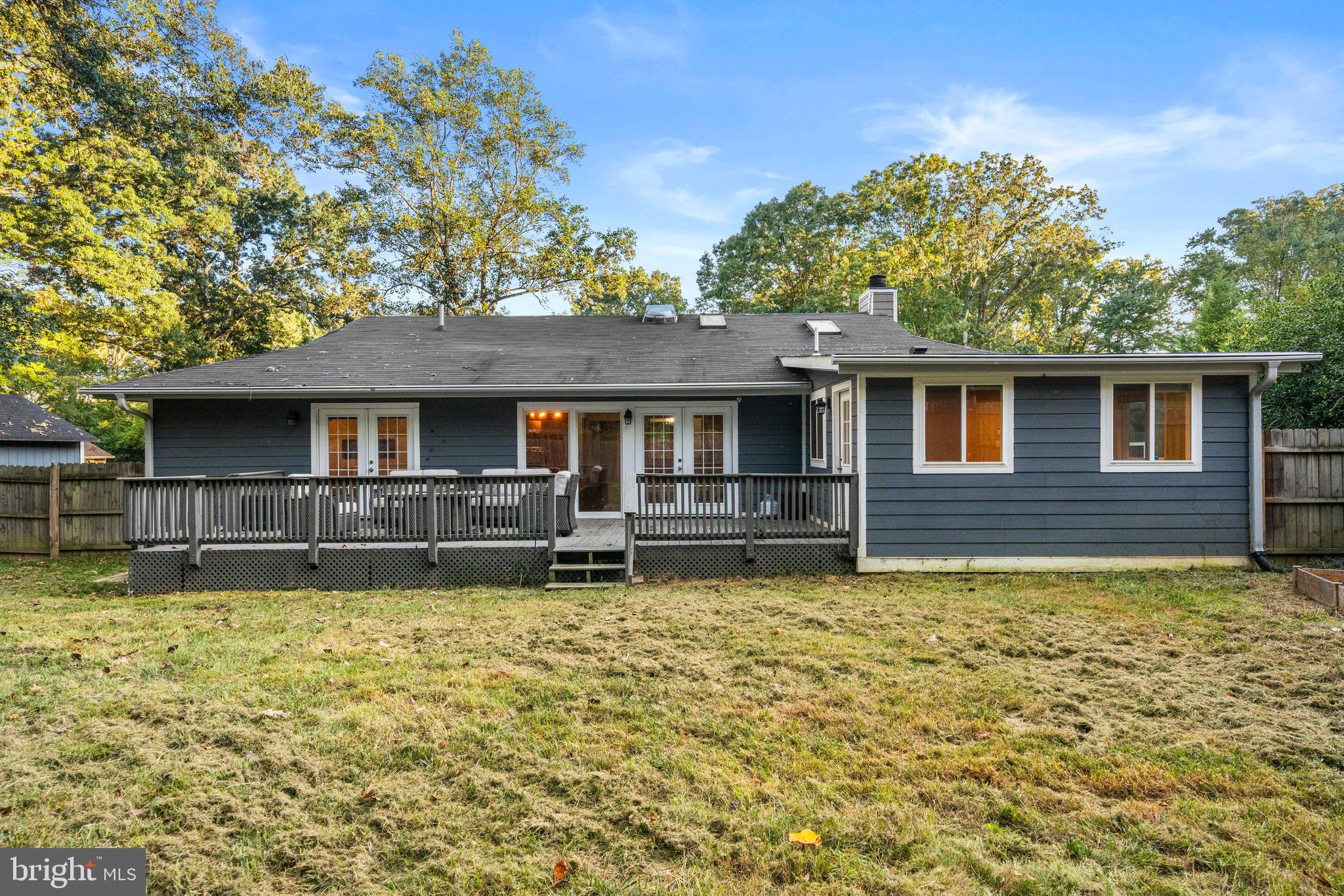 10402 HOLLYOAK PLACE