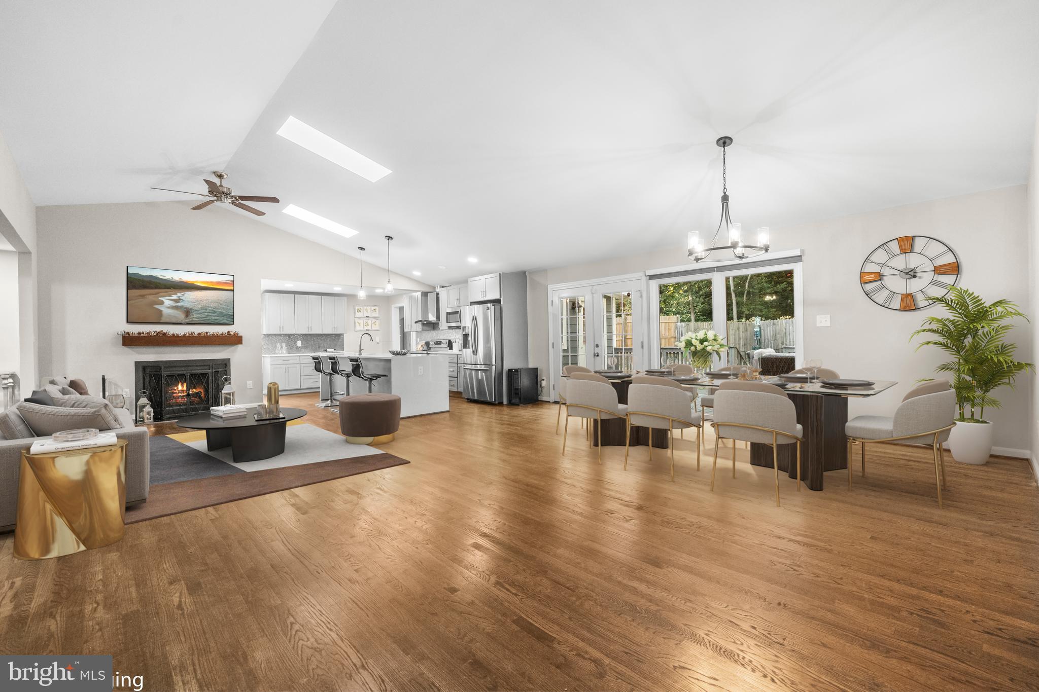 10402 HOLLYOAK PLACE