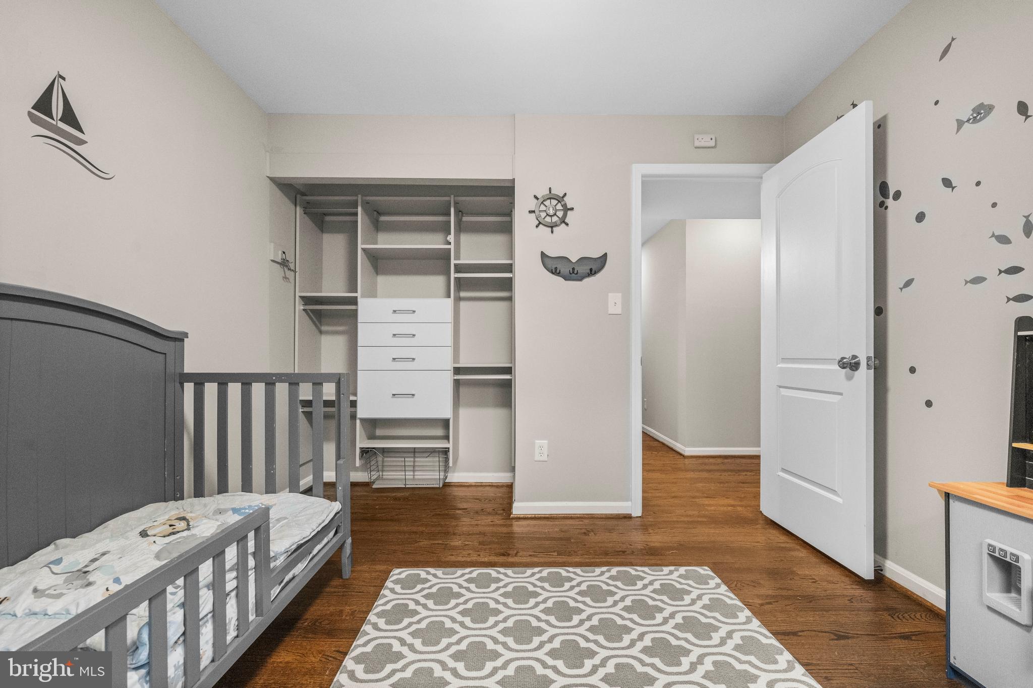 10402 HOLLYOAK PLACE