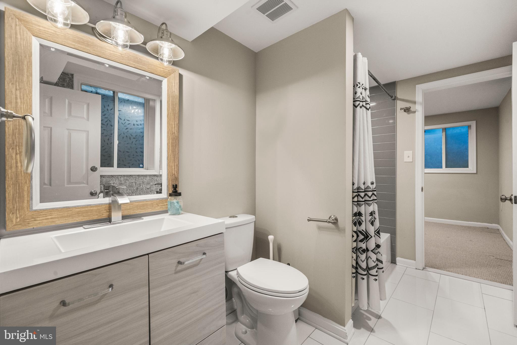 10402 HOLLYOAK PLACE