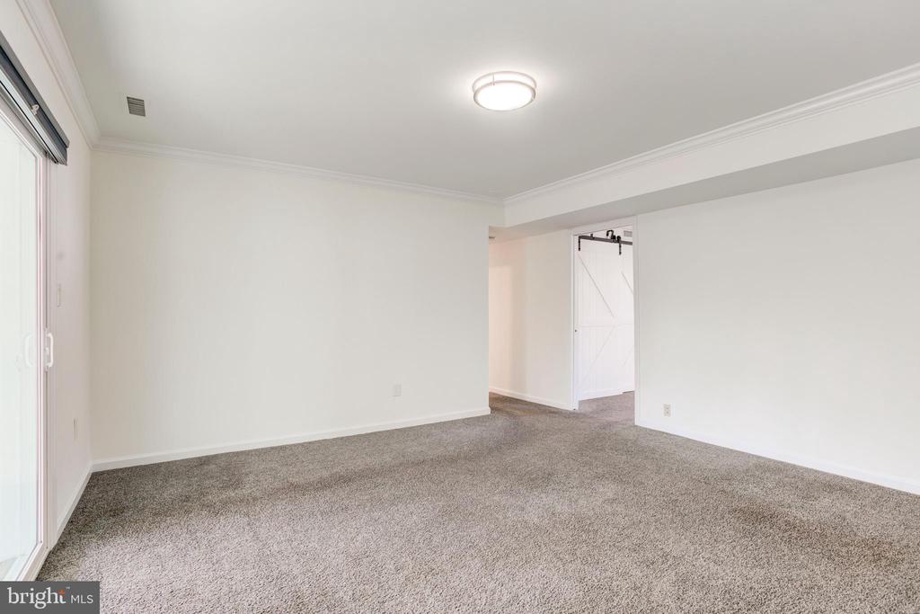 2318 MALRAUX DRIVE