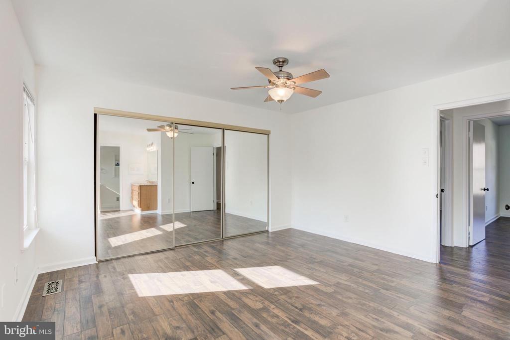 2318 MALRAUX DRIVE