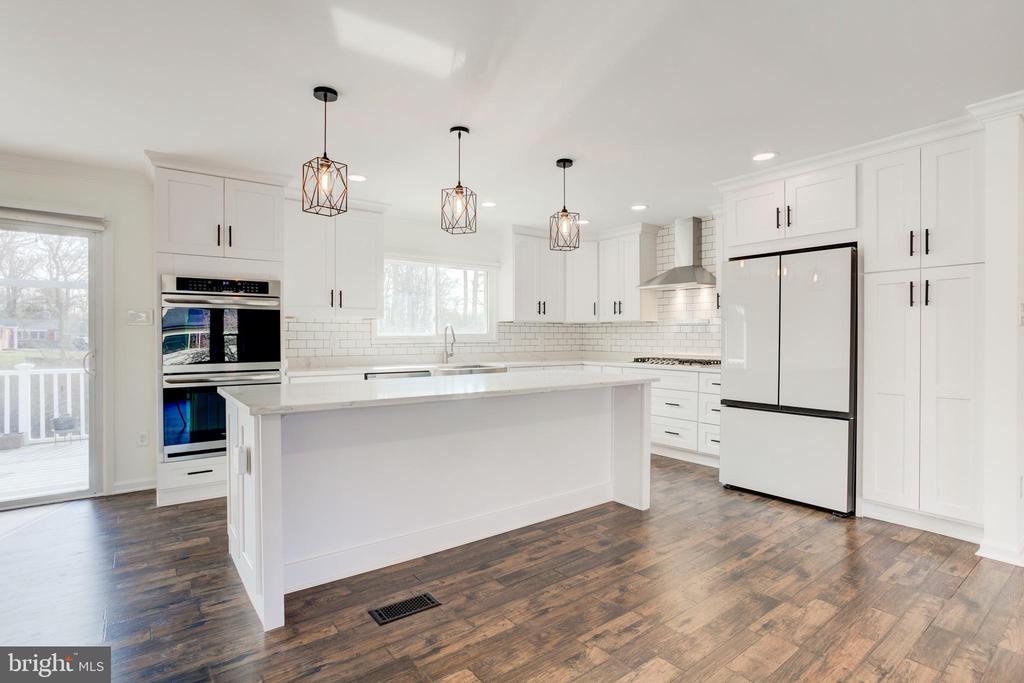 2318 MALRAUX DRIVE