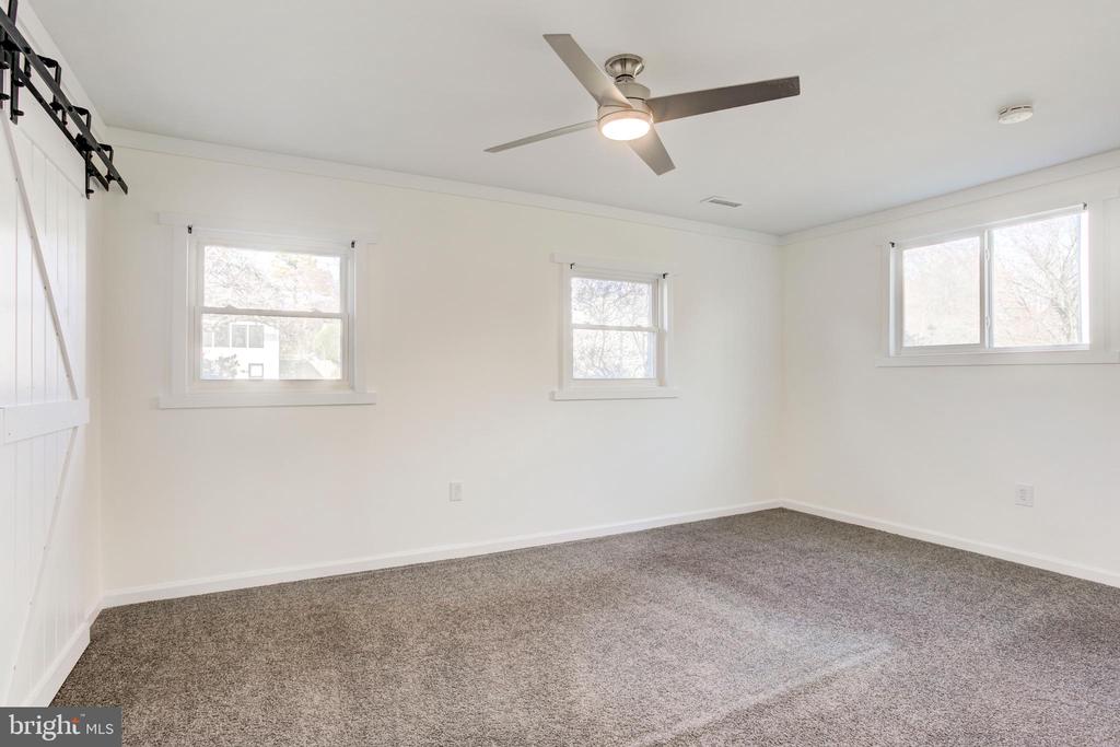 2318 MALRAUX DRIVE