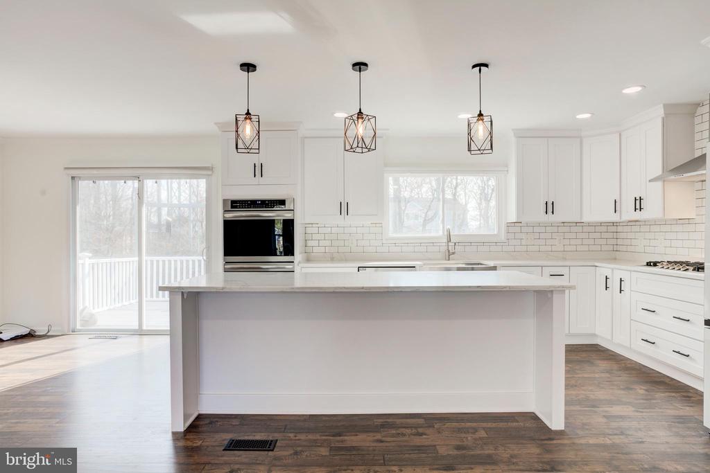 2318 MALRAUX DRIVE