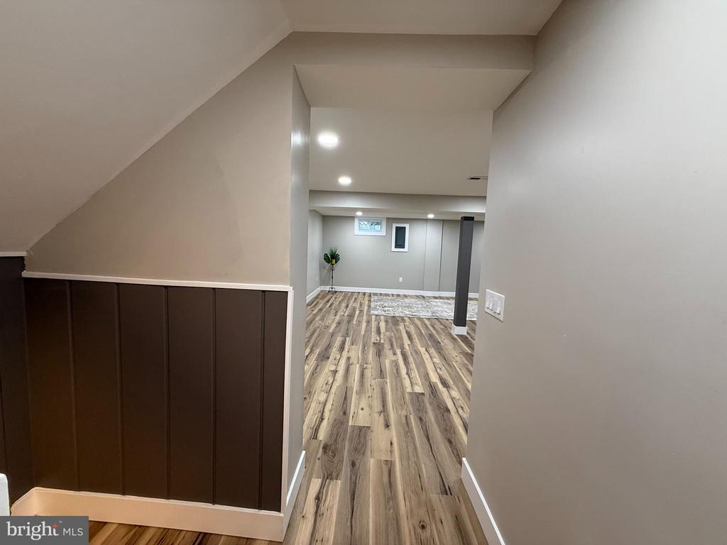 3020 FREDSEN PLACE