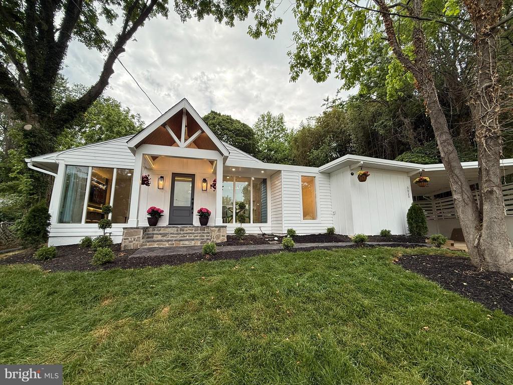3020 FREDSEN PLACE