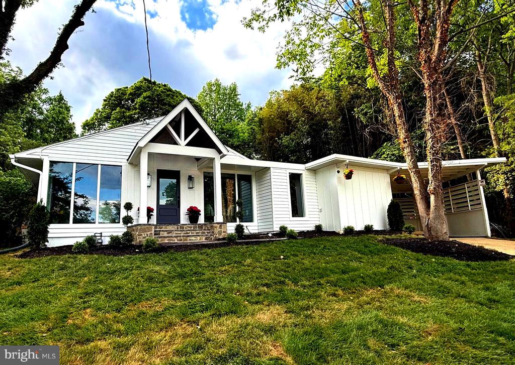 3020 FREDSEN PLACE