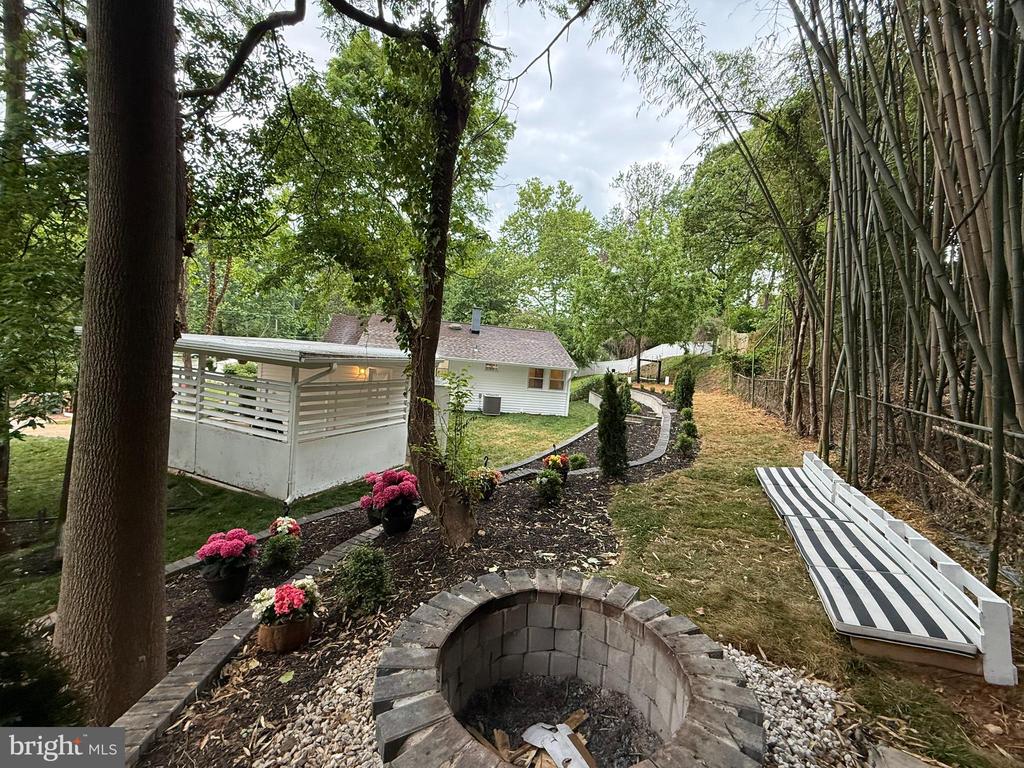 3020 FREDSEN PLACE