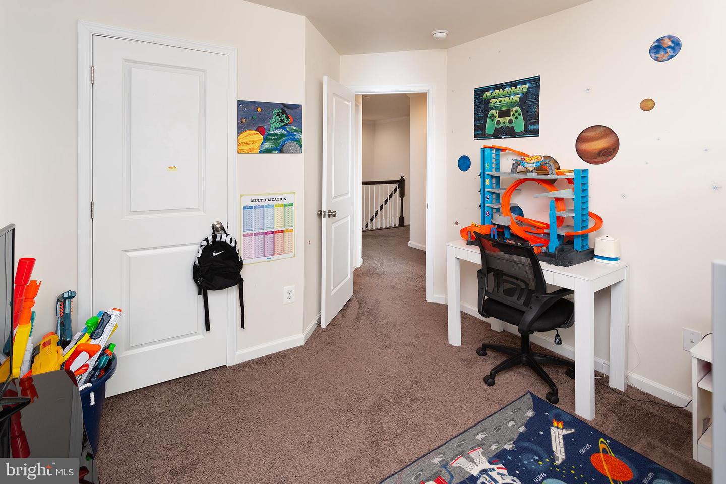 42422 Dogwood Glen Sq