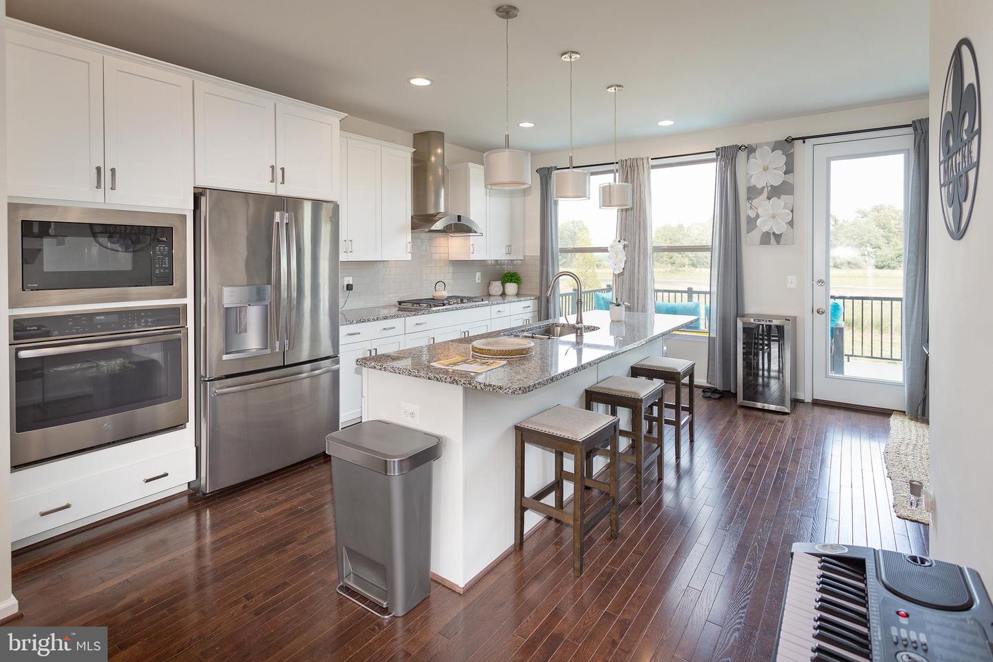 42422 Dogwood Glen Sq