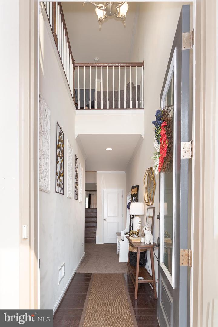 42422 Dogwood Glen Sq