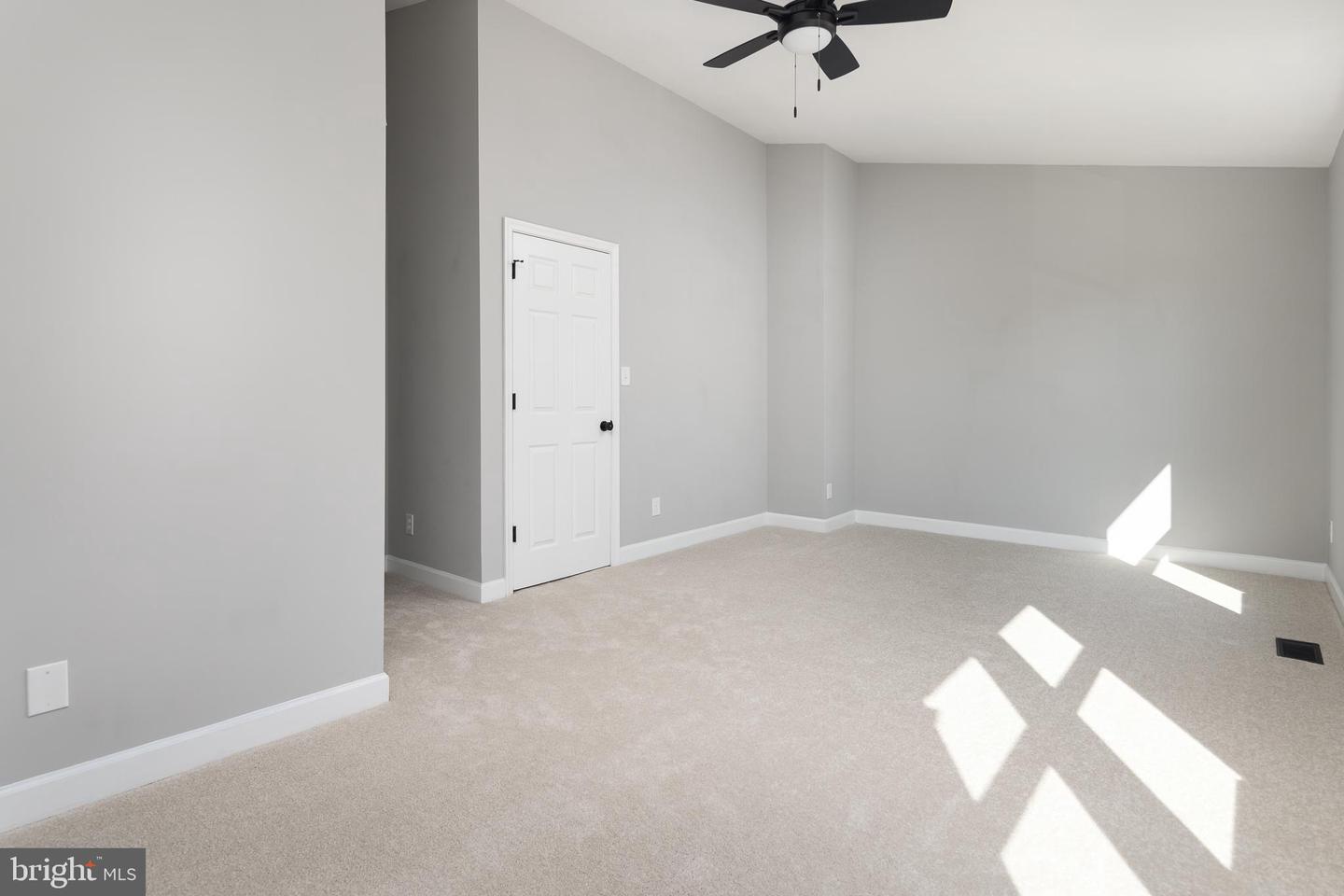 21216 Hedgerow Ter
