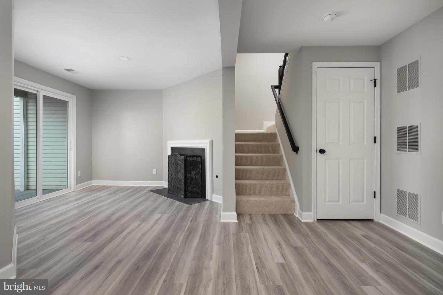21216 Hedgerow Ter
