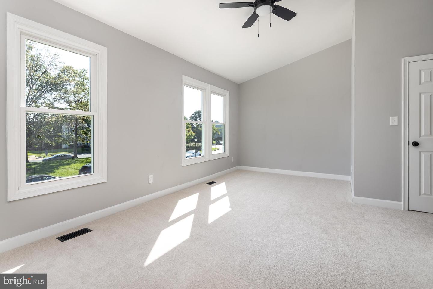 21216 Hedgerow Ter