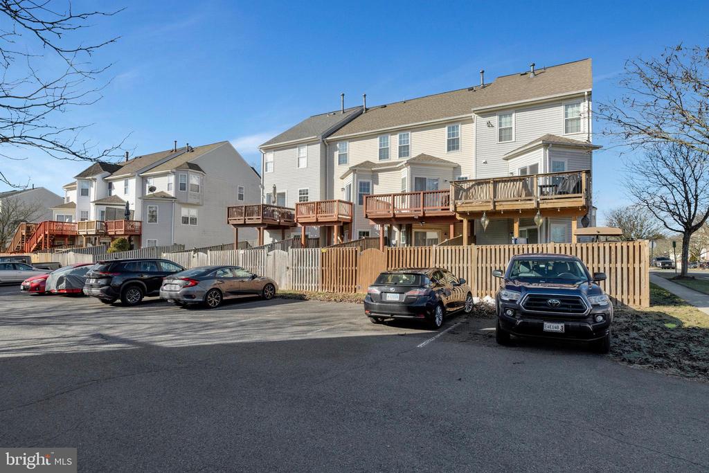 26084 Lands End Dr