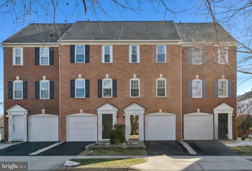 26084 Lands End Dr