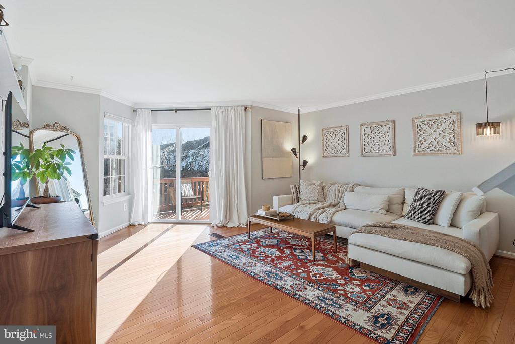 26084 Lands End Dr