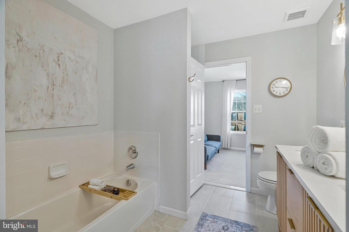 26084 Lands End Dr