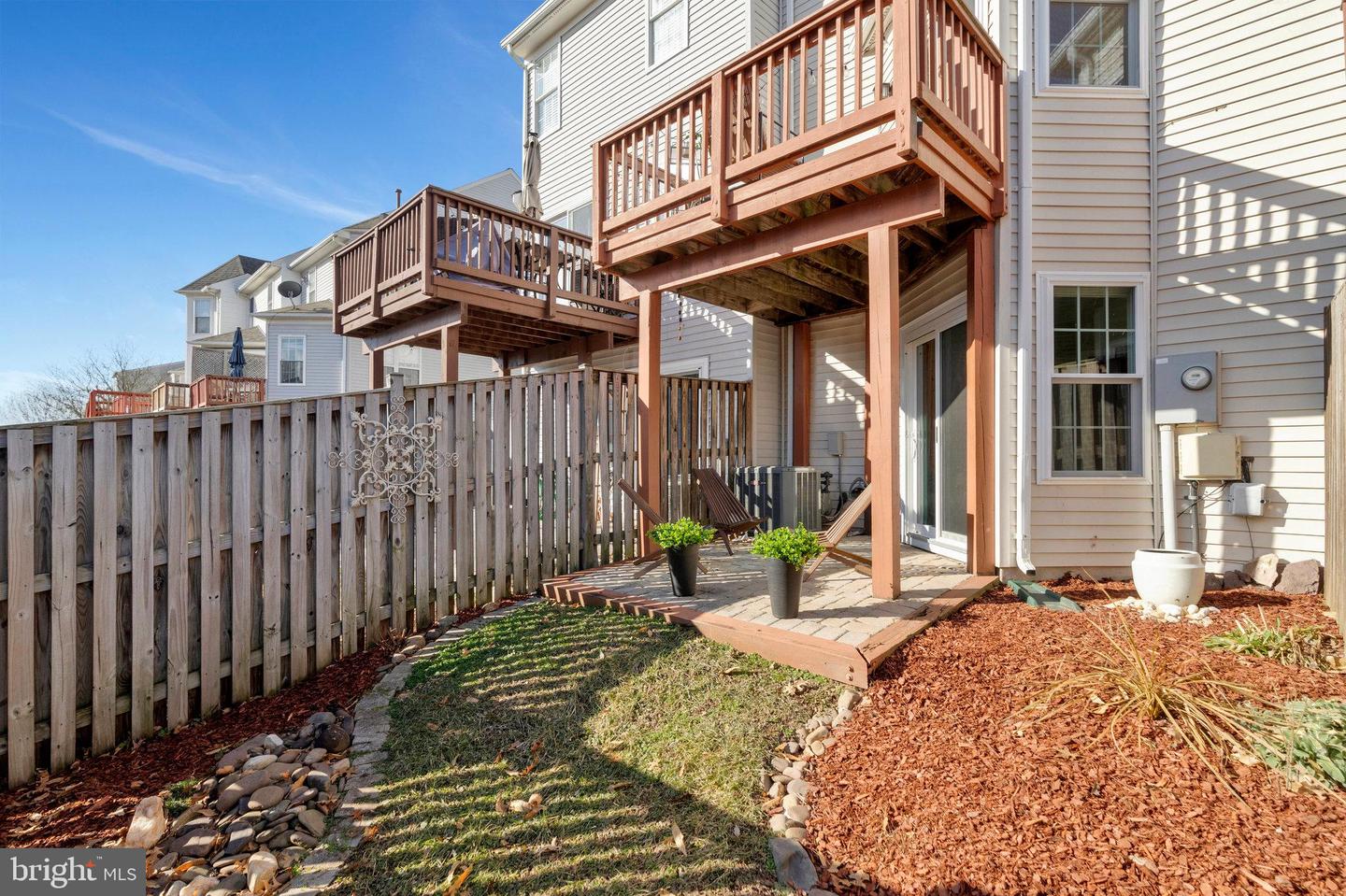 26084 Lands End Dr