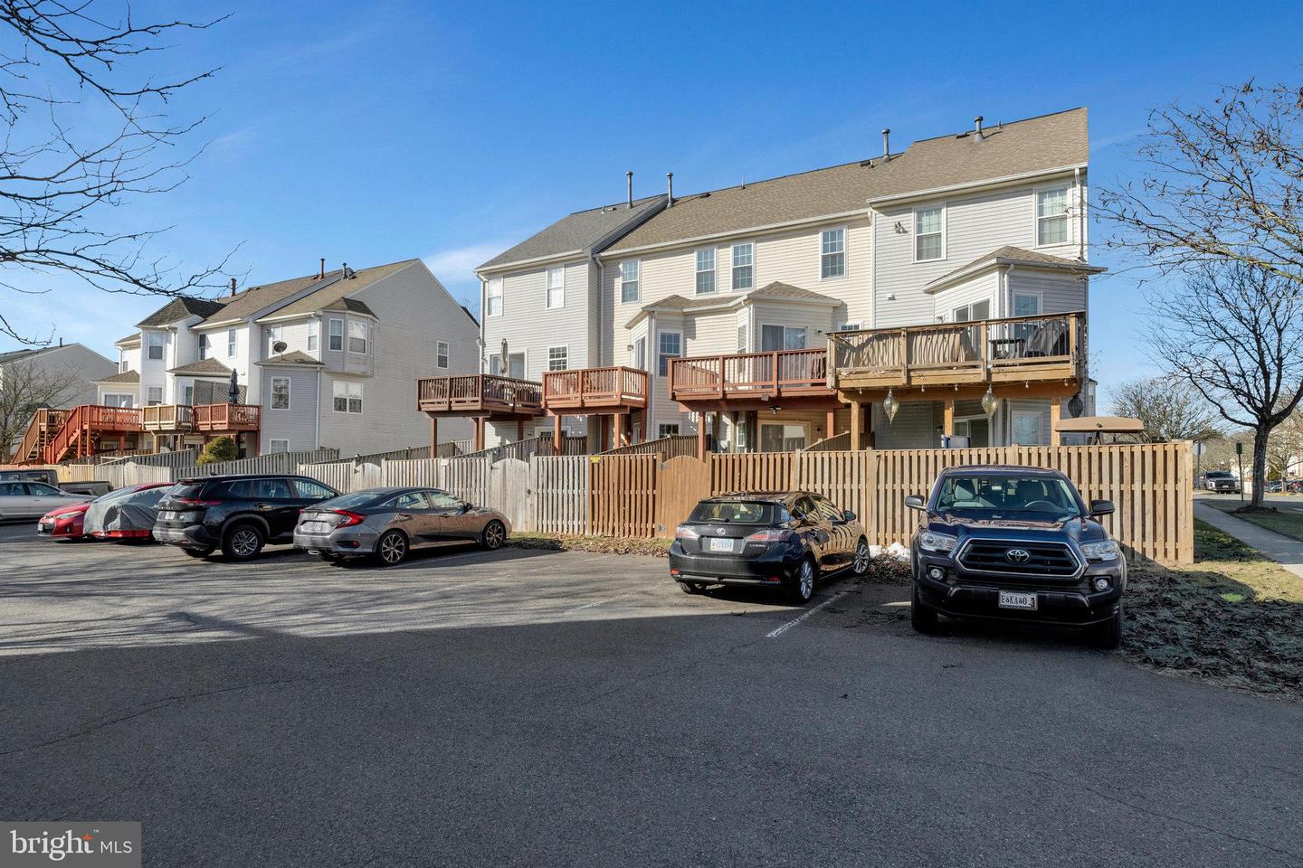 26084 Lands End Dr