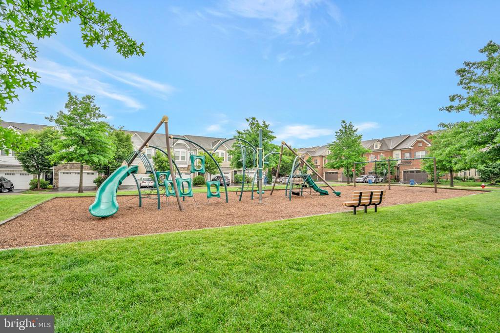 42482 Benfold Sq