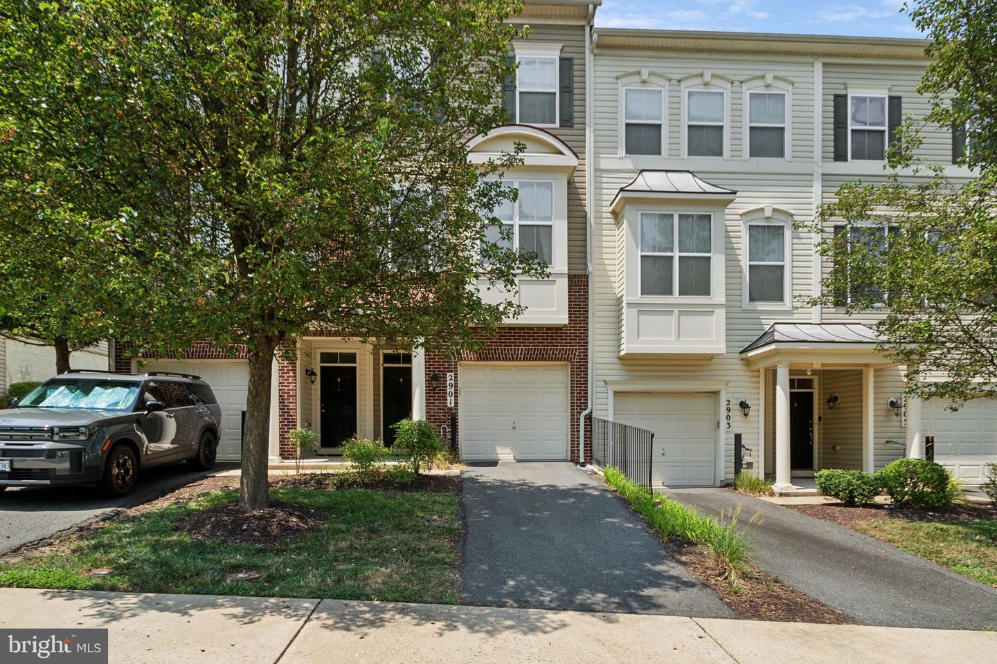 2901 Chinkapin Oak Ln