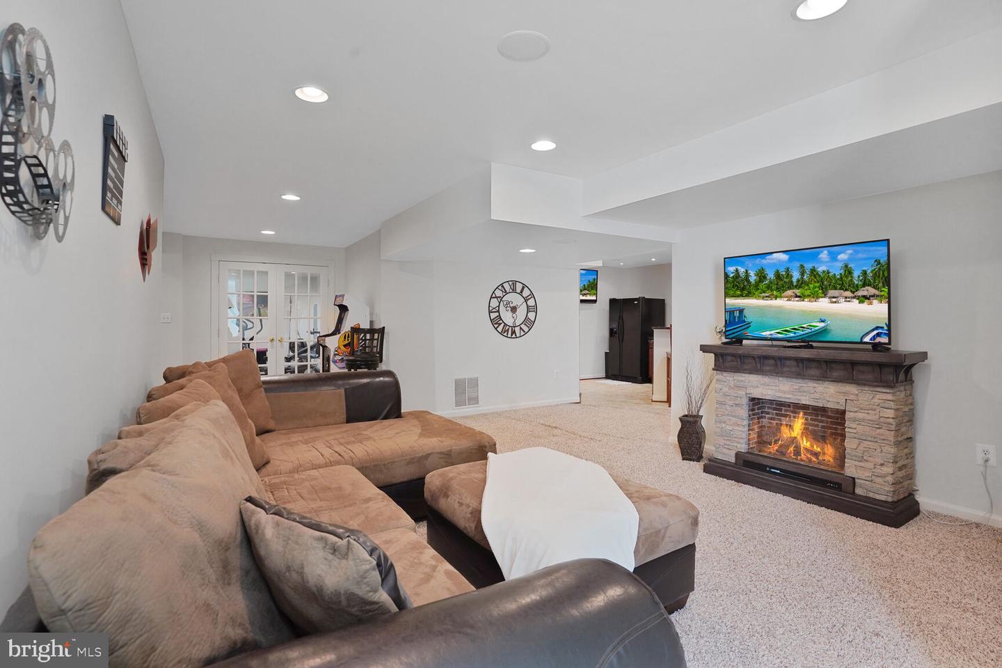 5638 Lick River Ln