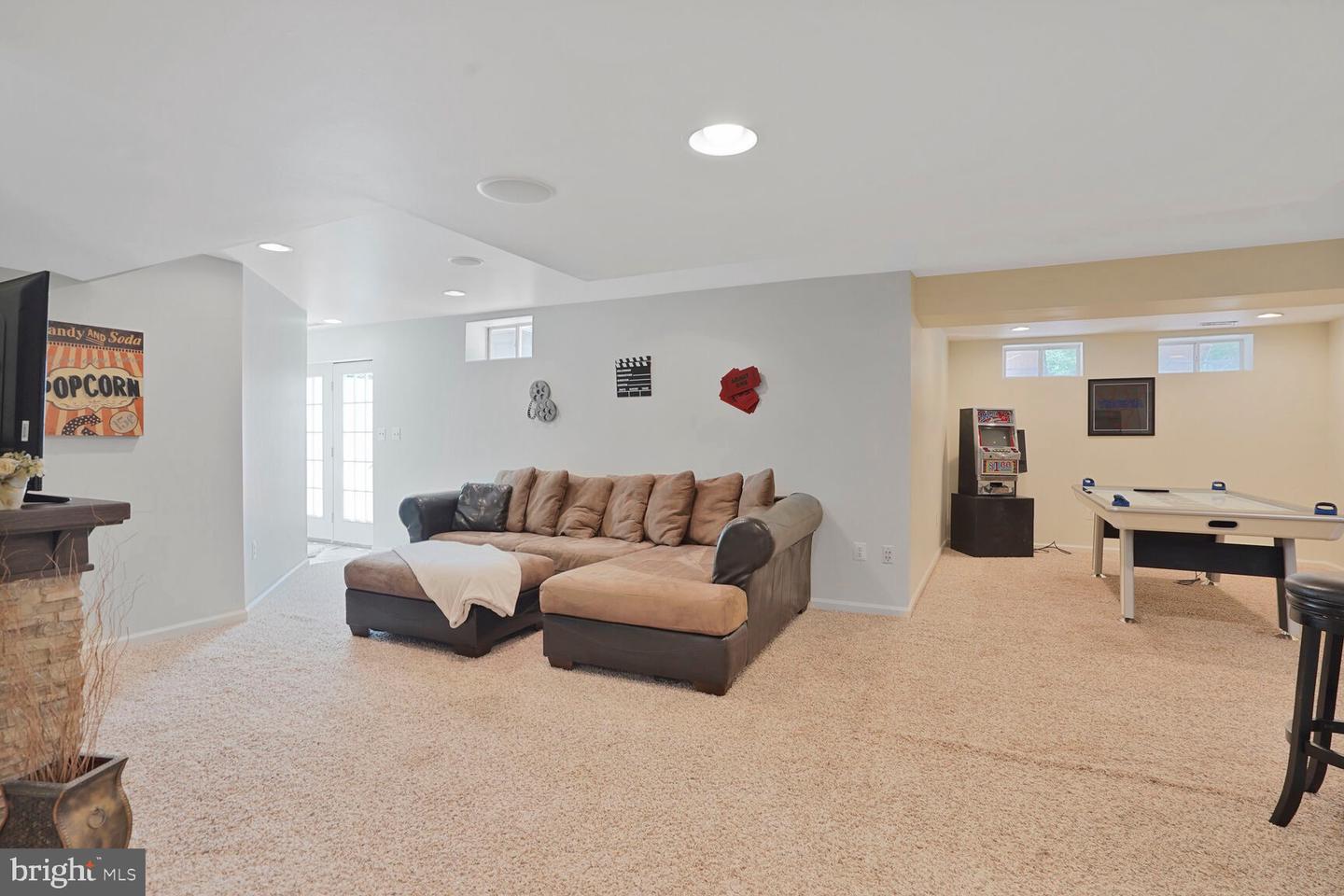 5638 Lick River Ln