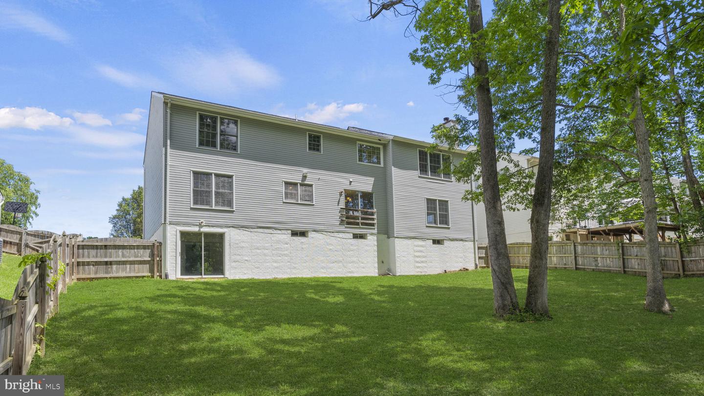 31 Puri Ln