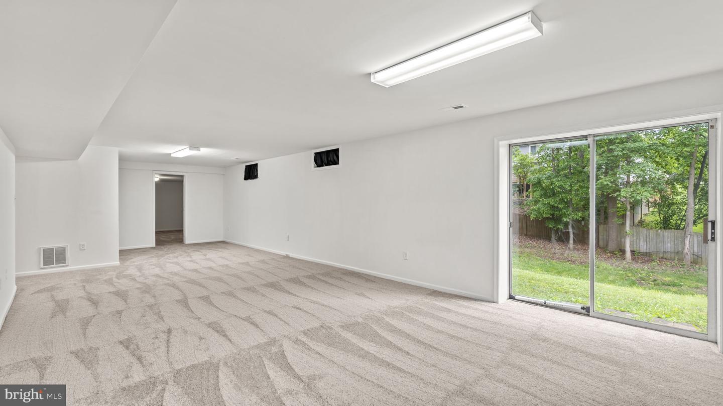 31 Puri Ln