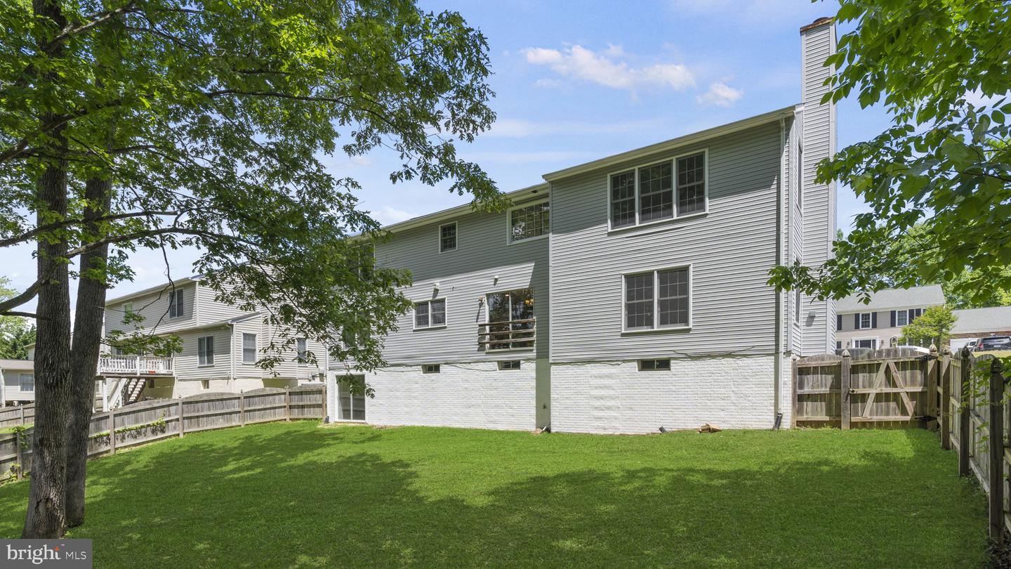 31 Puri Ln