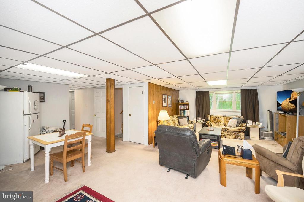 109 Joshua Rd