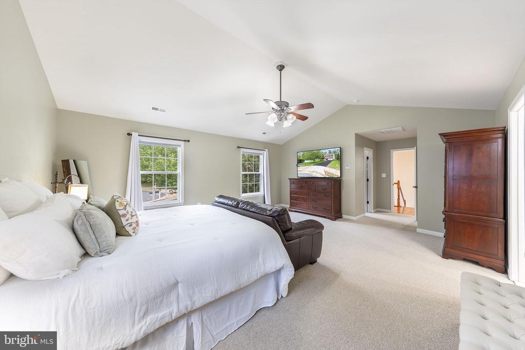 14 SAINT ELIZABETHS COURT