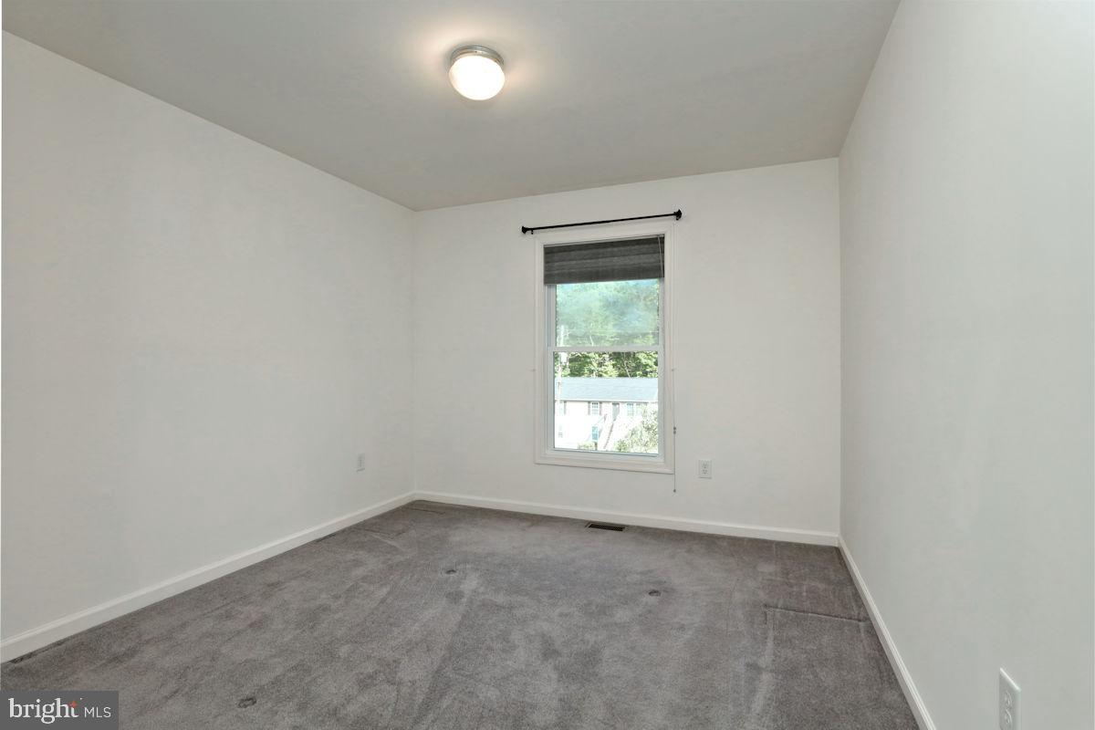 115 Martins Farm Rd