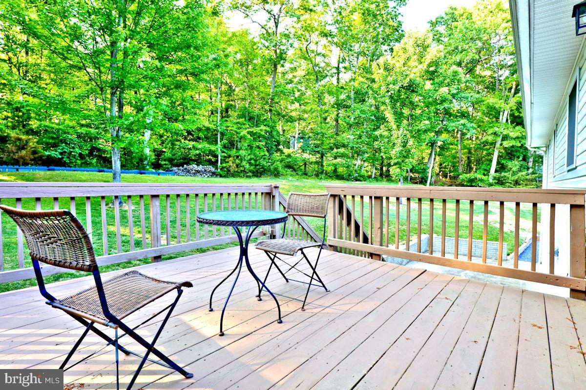 115 Martins Farm Rd