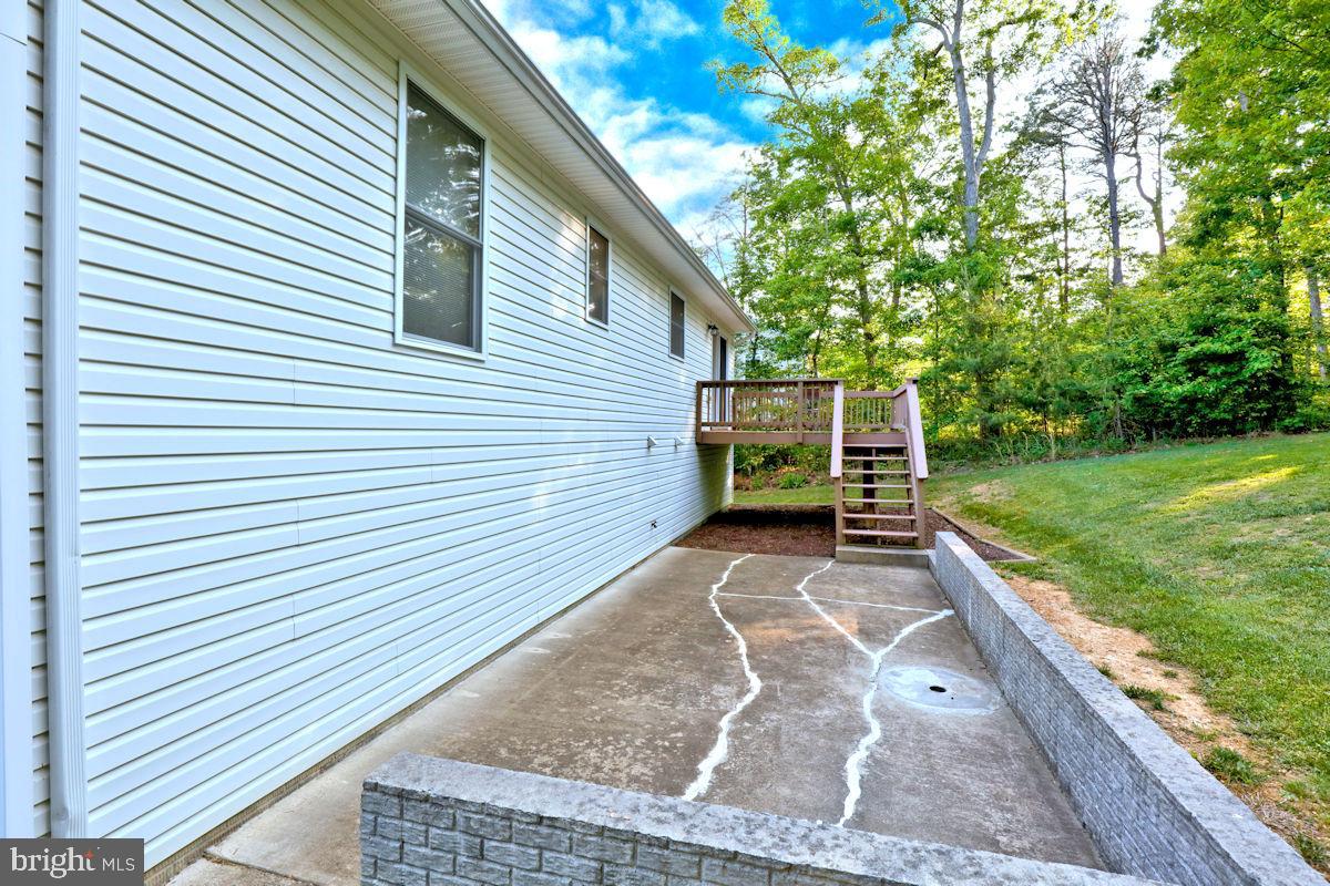 115 Martins Farm Rd