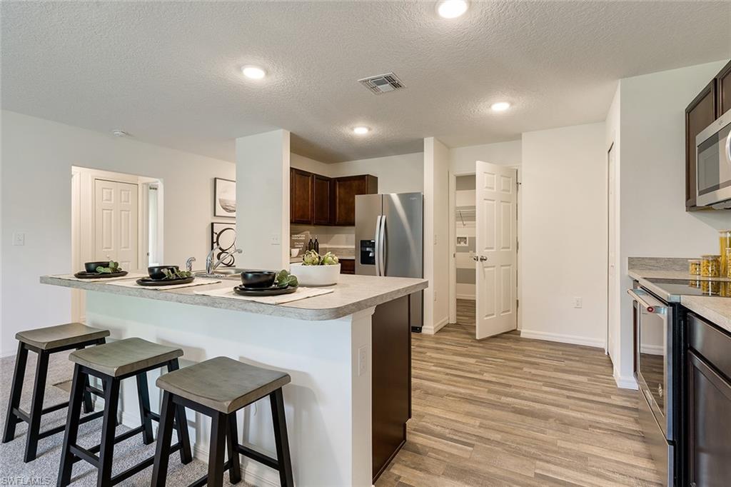 2124 NE 40th TER
