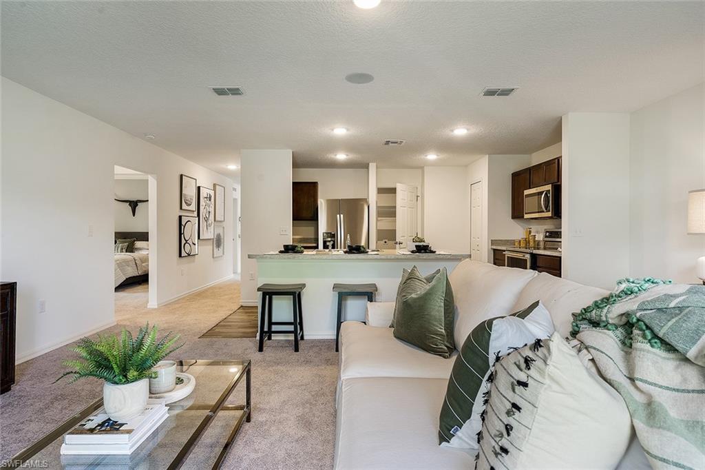 2124 NE 40th TER