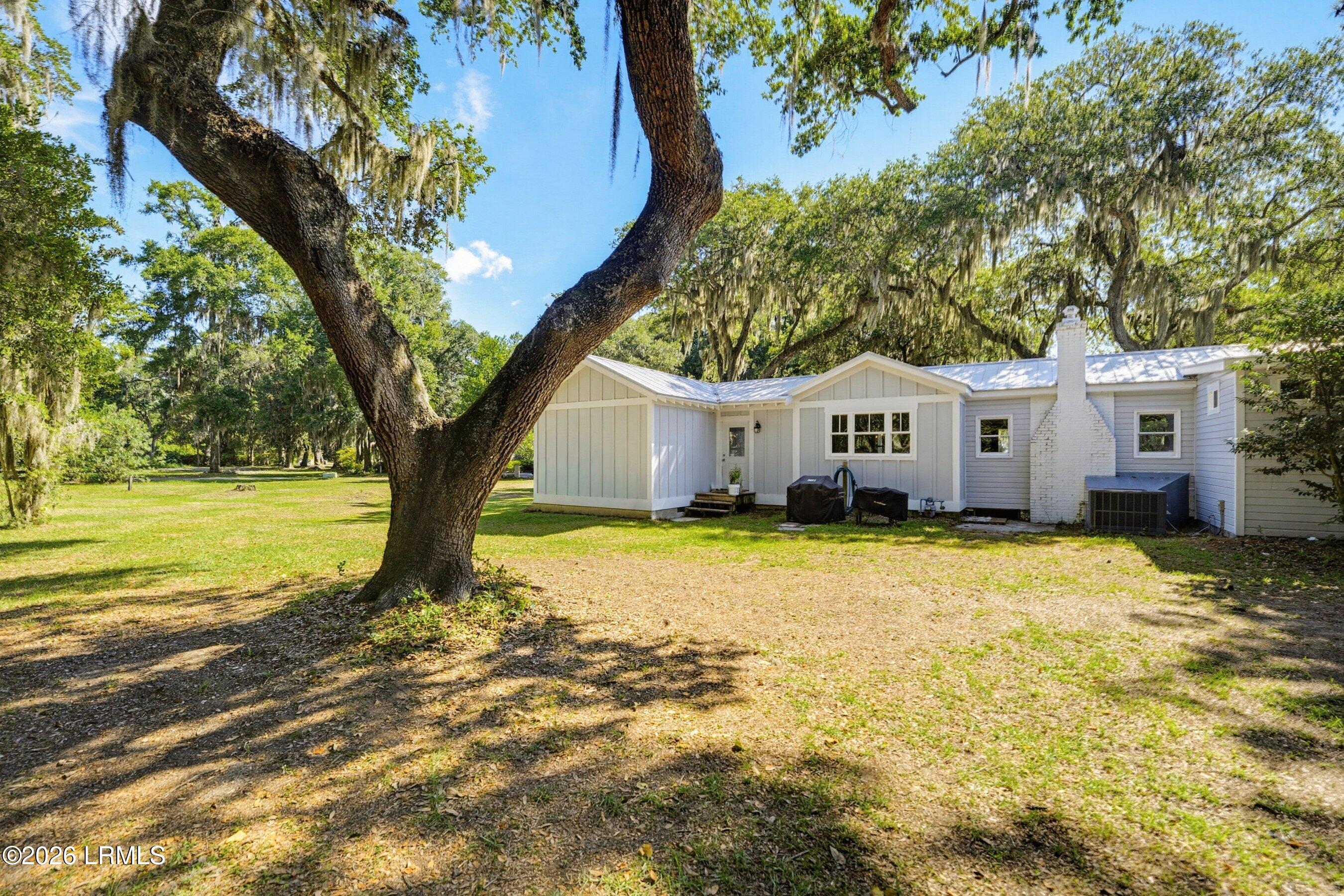 16 Verdier Bluff Road
