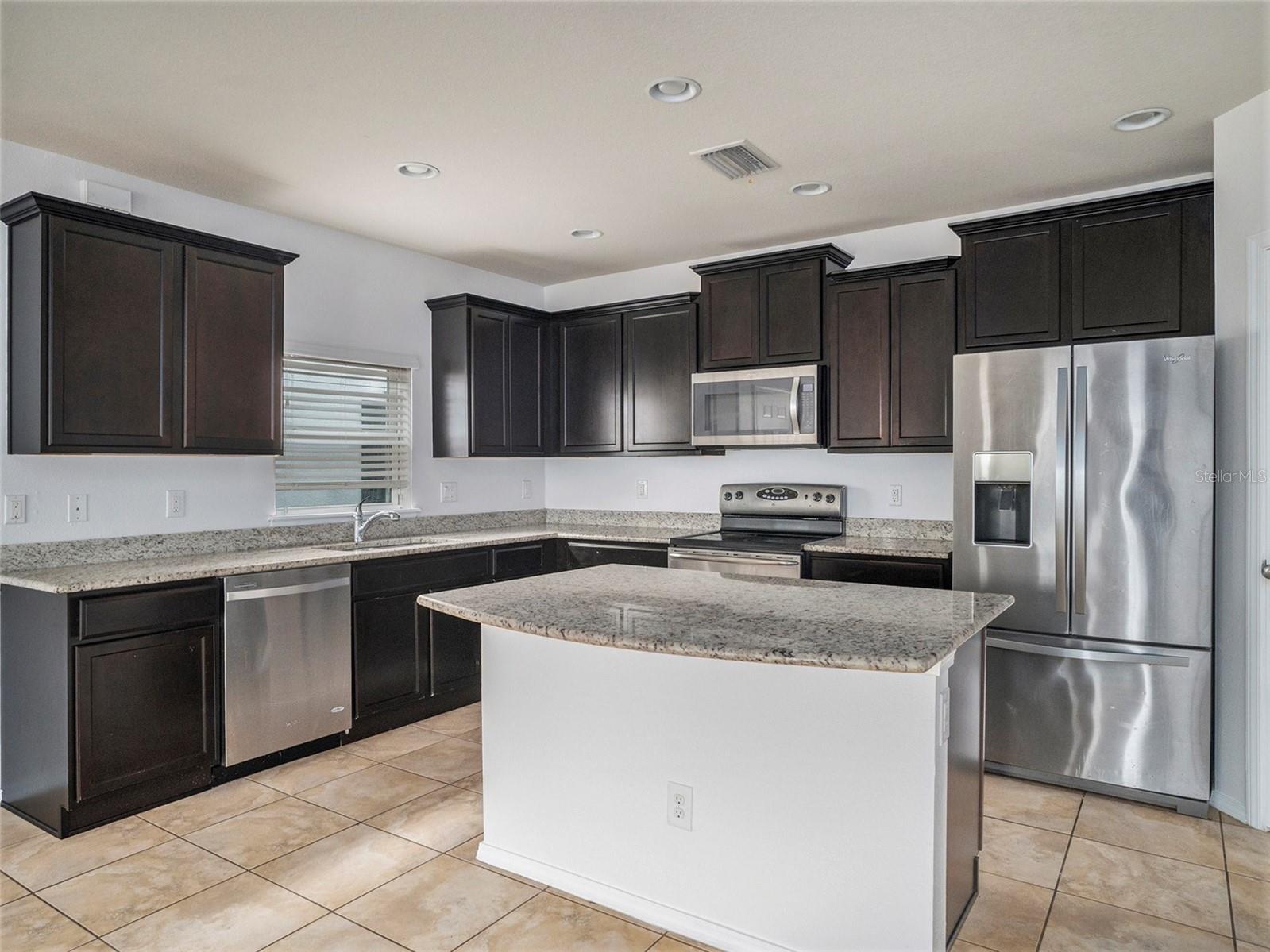 9343 AMERICAN HICKORY LN